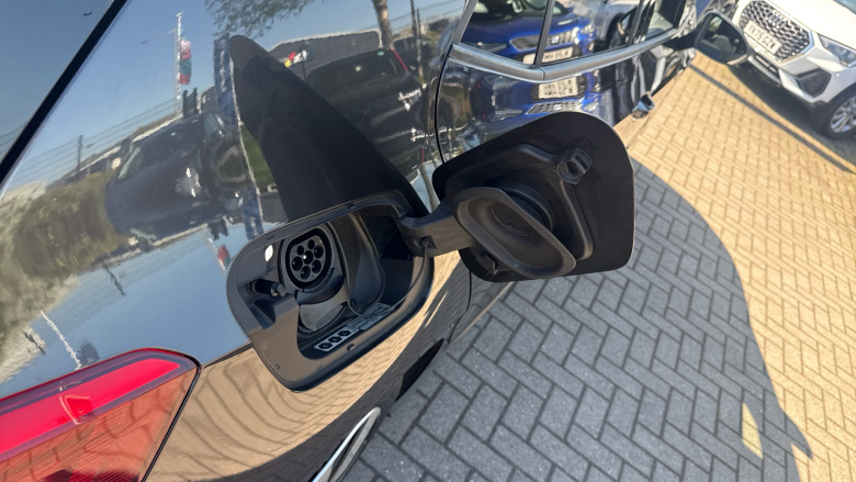 Volkswagen ID.3 150kW Max Pro Performance 58kWh 5dr Auto Electric Hatchback